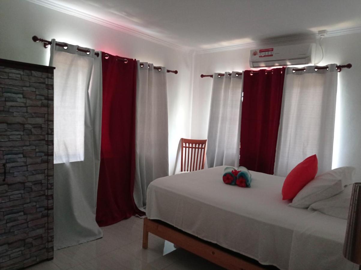 Les Forbans Selfcatering Apartment Takamaka Dış mekan fotoğraf